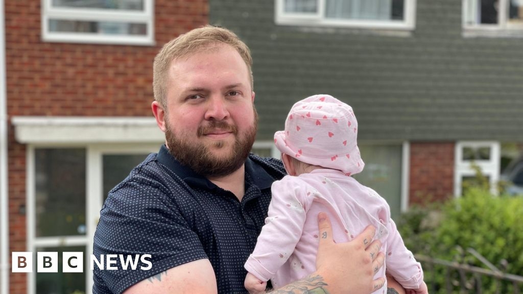 Telford father's 'dad guilt' for being at work after birth