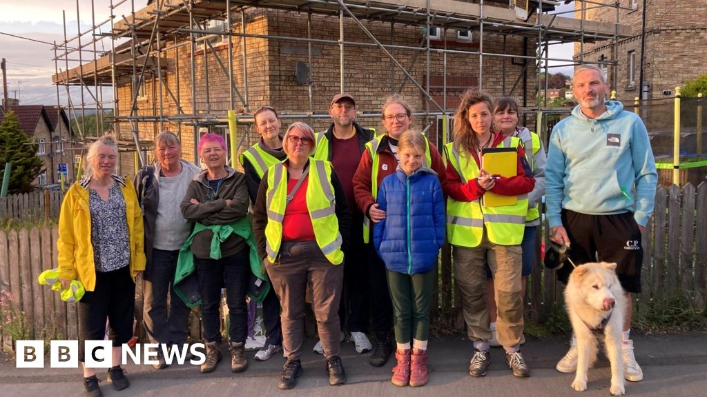 Consett housing estate building work stops over blocked nest fears