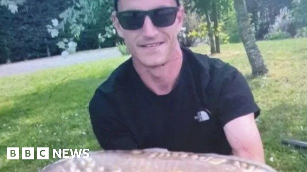 Kirsty Carless denies murdering dad of six on Christmas Day