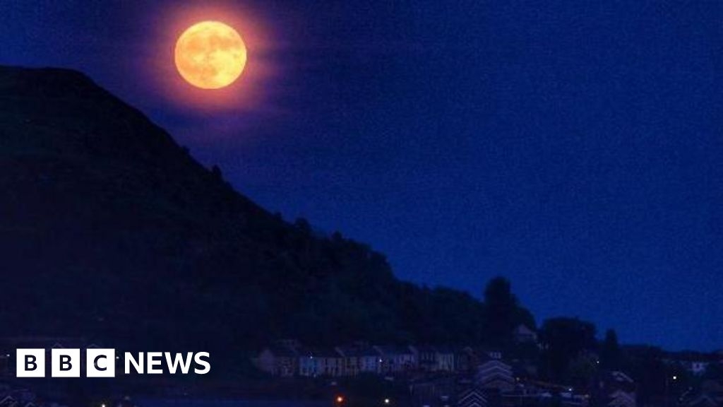 Strawberry Moon 2025 captured across Wales