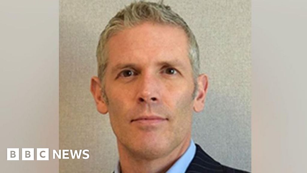 'Bold leader' Robin Porter steps down from Luton Borough Council