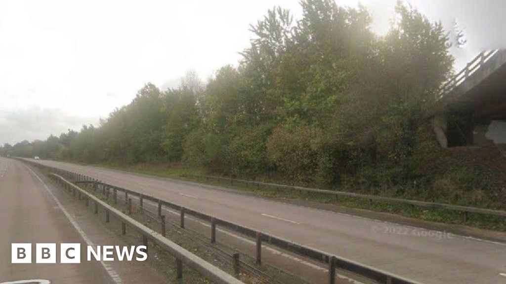 A30 closed near Exeter Airport after single-vehicle crash