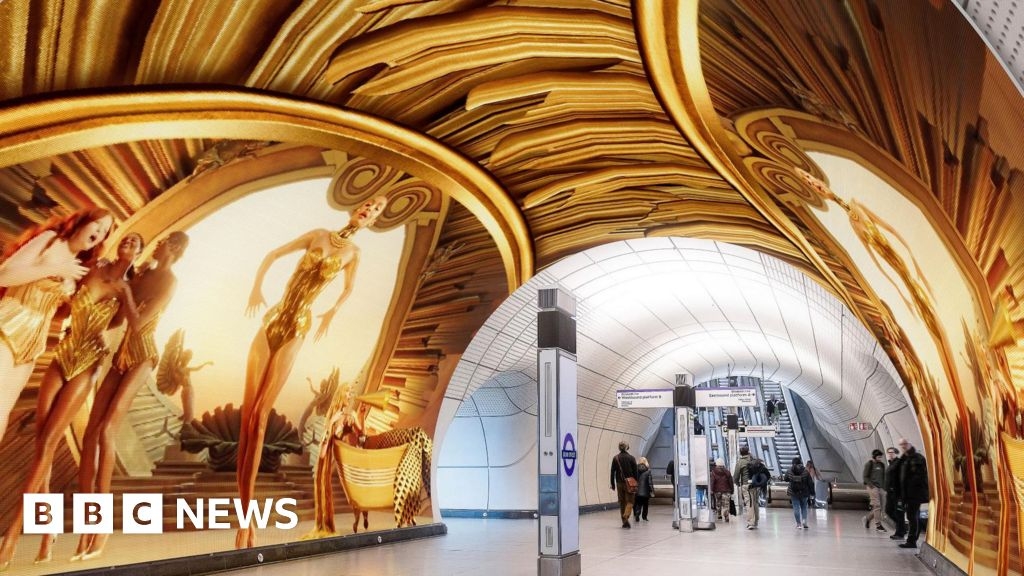 Elizabeth line giant digital advertising screen plans criticised