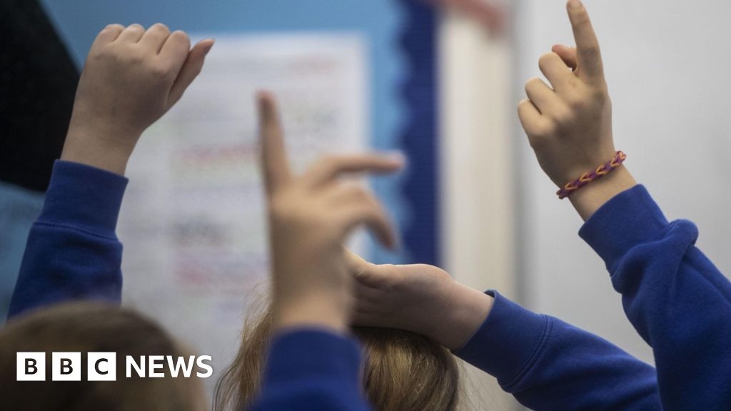 Two Lincolnshire schools to finish at lunchtime on Fridays