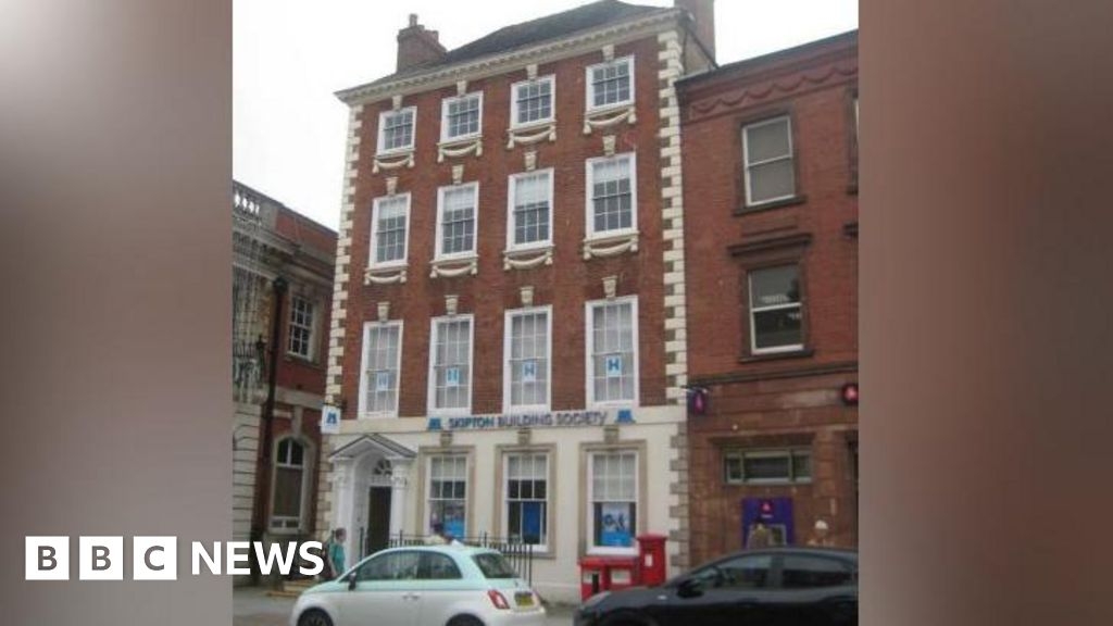 Listed building in Worcester to be converted into flats