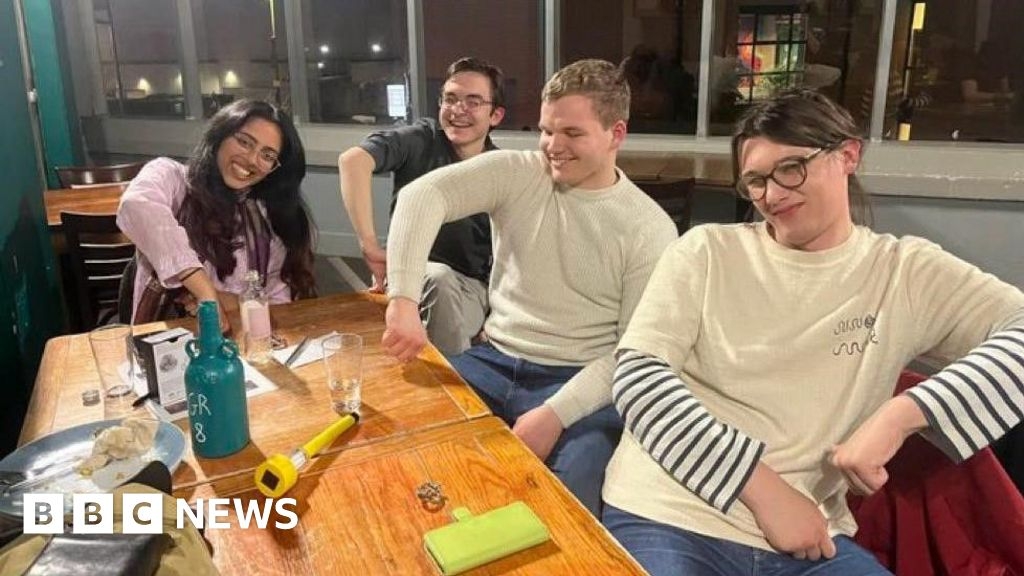 Nail-biting final for Warwick in University Challenge series