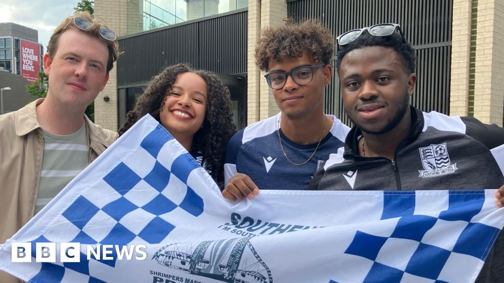 Southend United fans' heartache after Oldham Athletic defeat