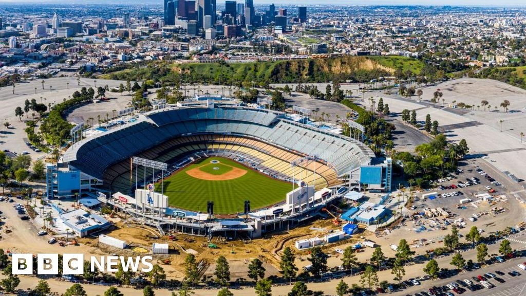 Dodgers say immigration agents denied entry to Los Angeles stadium