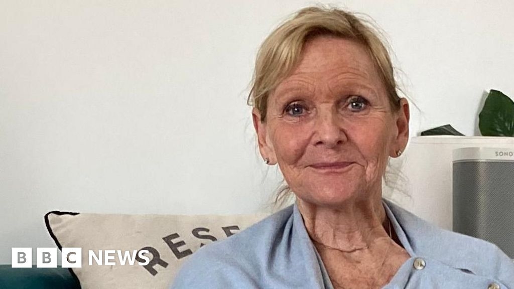 Wave took my prosthetic leg, says Bridlington swimmer