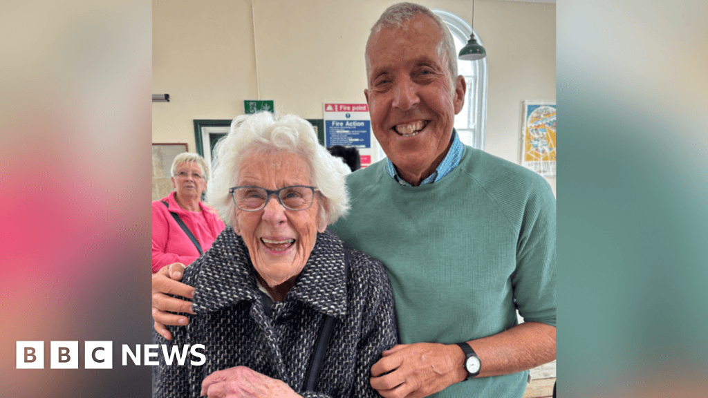 Lowestoft's World War Two child evacuees mark 85th anniversary