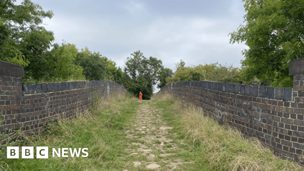 Inspection time for three bridges in Rugby