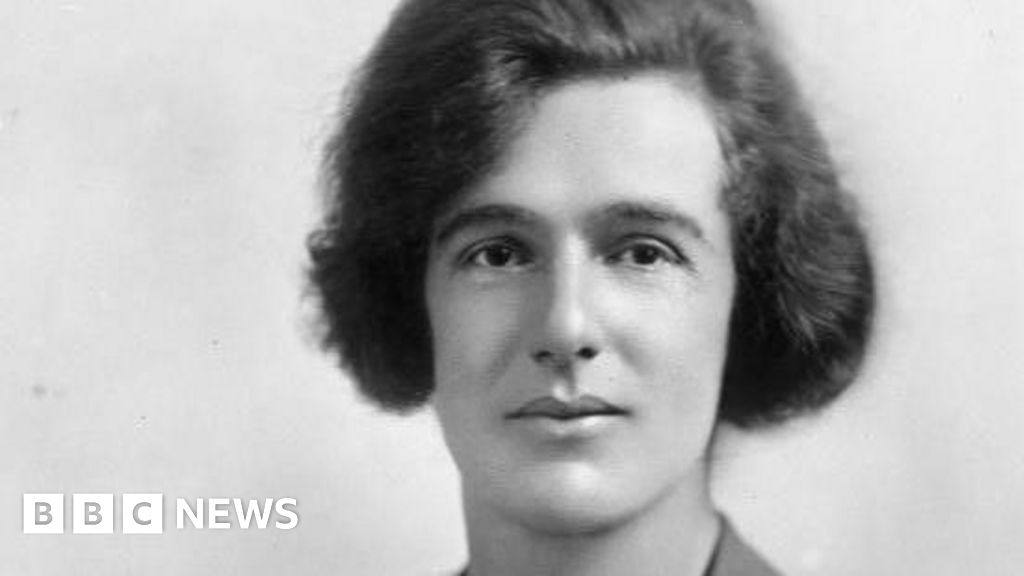 Jessie Stephen: The teenage suffragette who poured acid into mailboxes