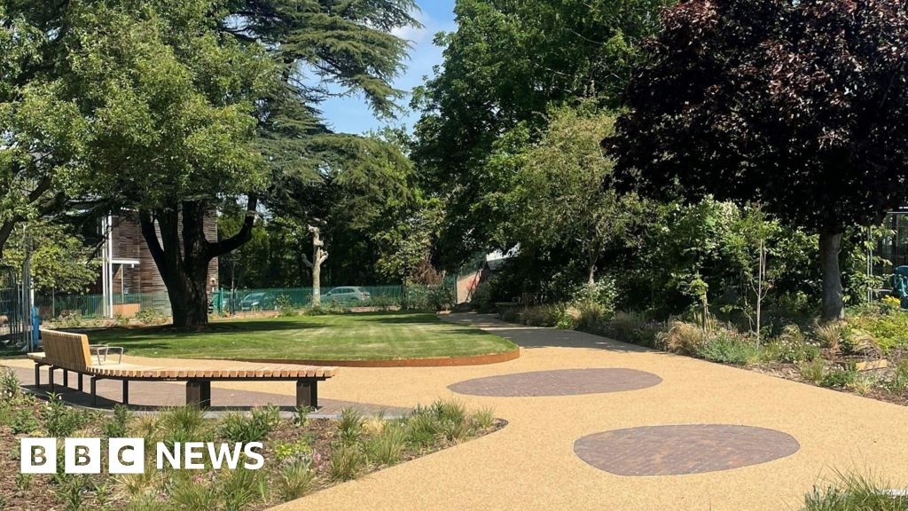First phase of Newbury garden project opens in town centre