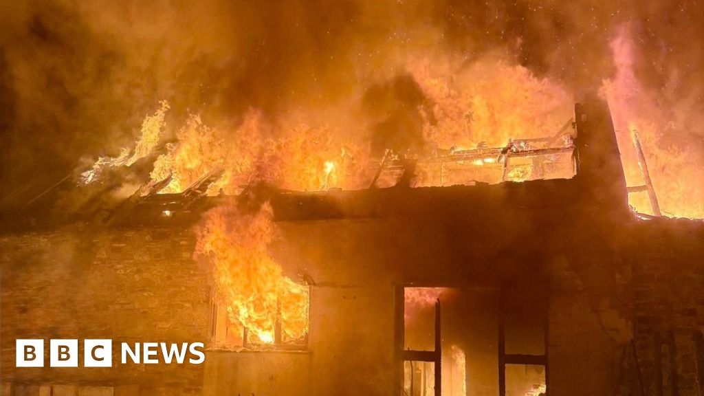 Cornwall fire: Families lose everything in 'major incident'