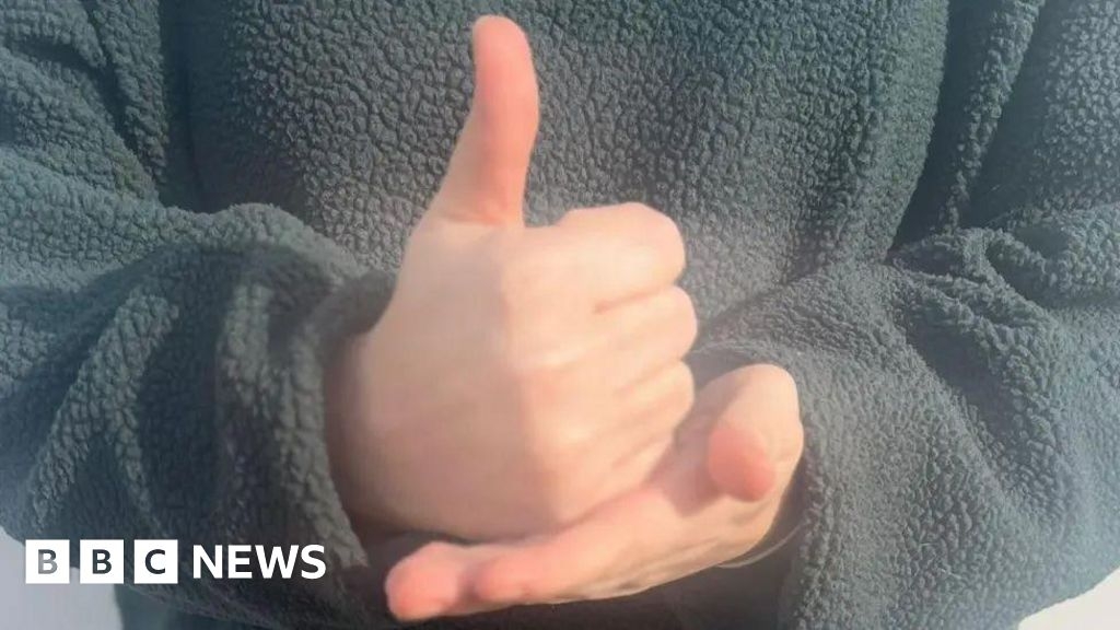 Awareness week aims to 'amplify deaf voices' on Isle of Man