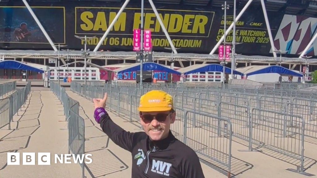 Man runs from Leeds to London to see Sam Fender in concert
