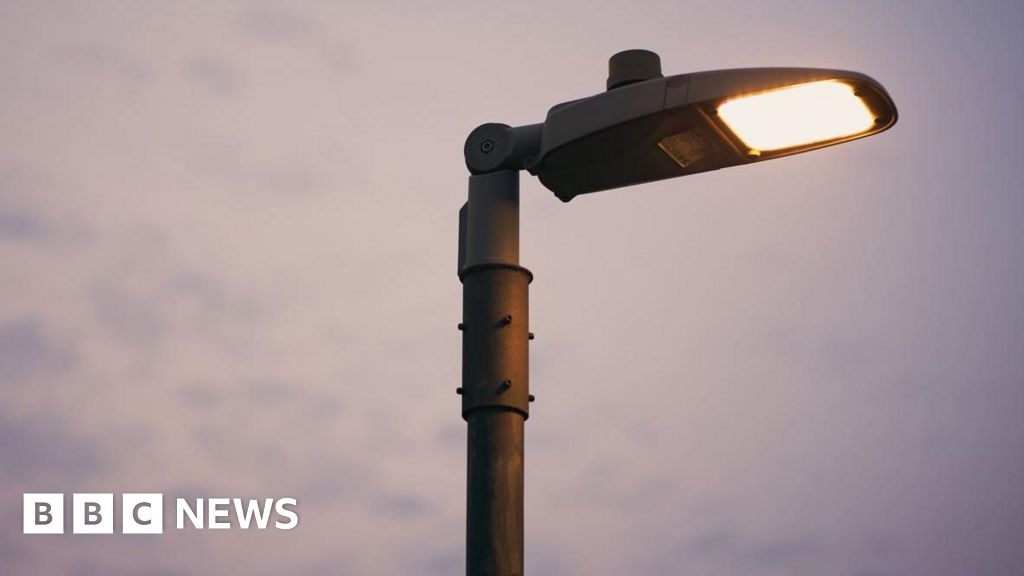 Change streetlights to improve health, Dorset Council told