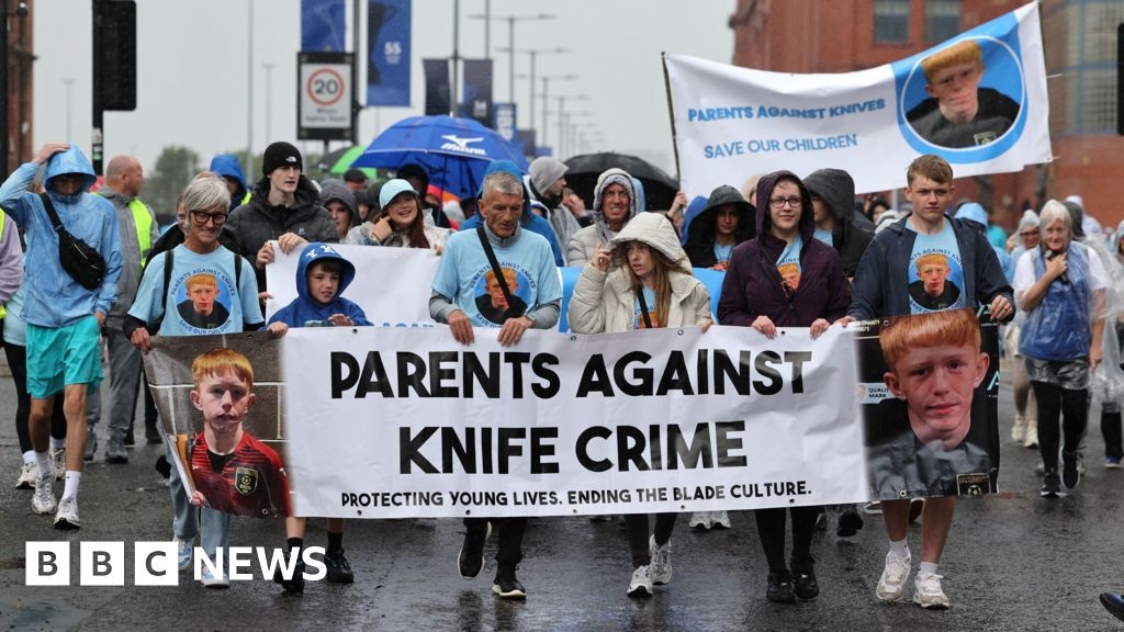 Father of Kory McCrimmon leads hundreds in march to end knife crime