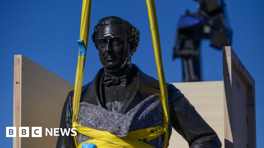 Stephenson Euston statue to go on show at Shildon museum in County Durham