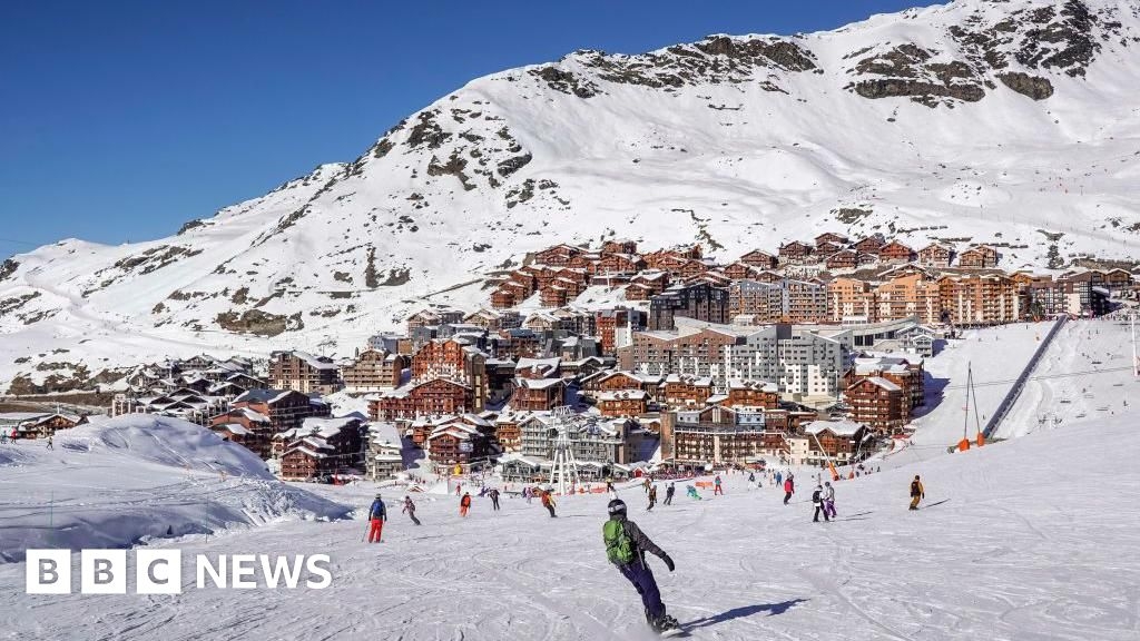British man, 27, killed by avalanche in French Alps