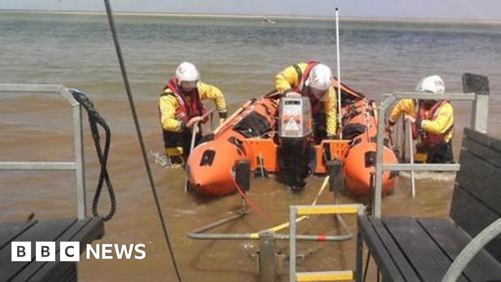 Forty people rescued in a day in Norfolk despite tide warning