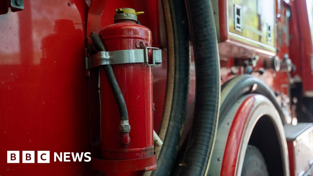 Crews tackle garden and bungalow blaze in Peterborough