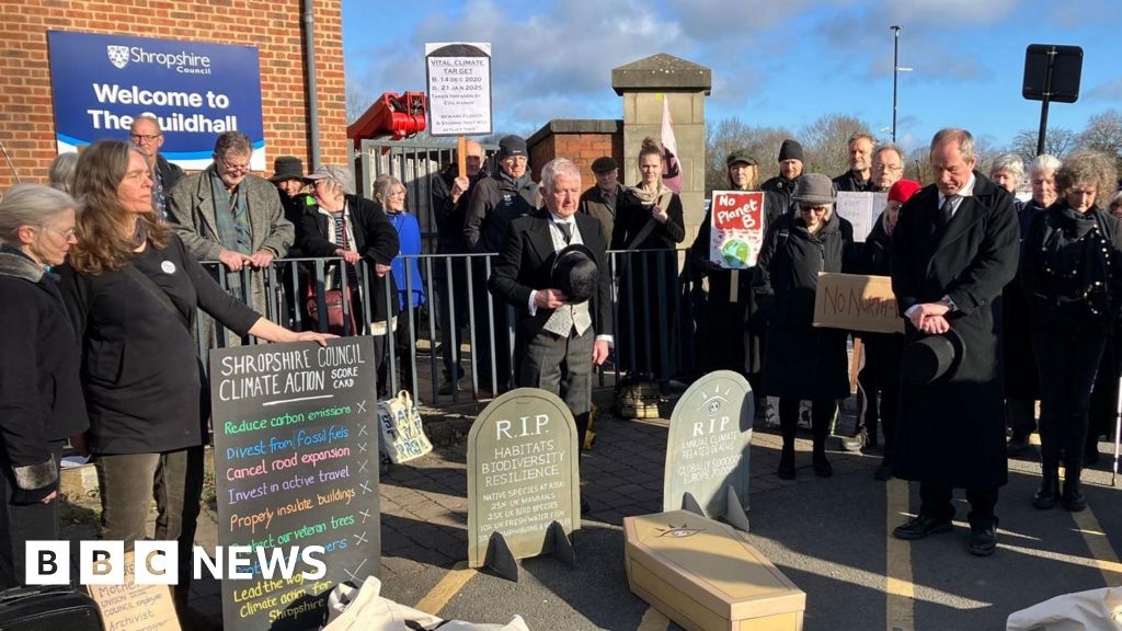 Protests as council sets out case for Shrewsbury relief road