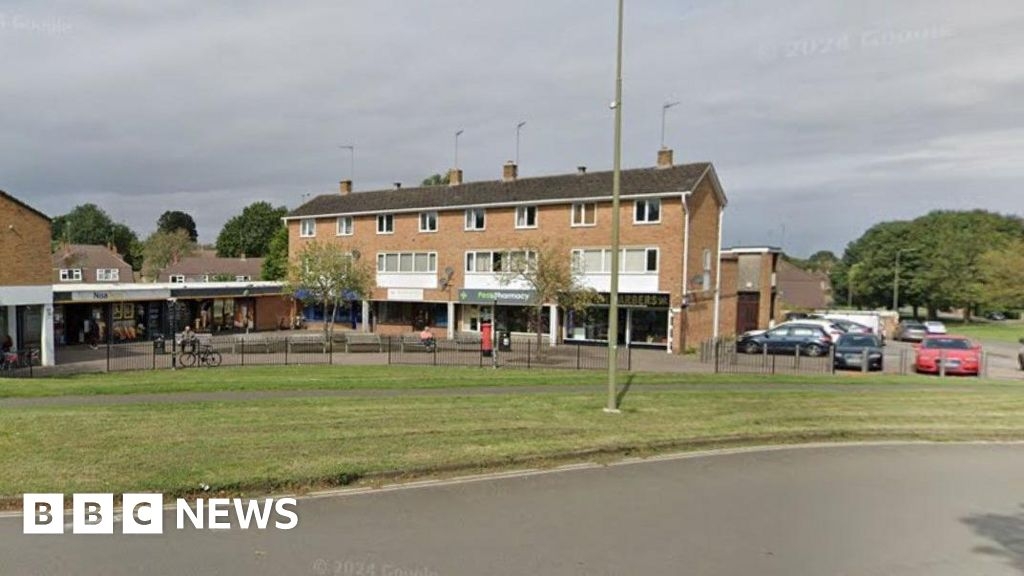 Eight arrests after disorder outside Banbury barber shop
