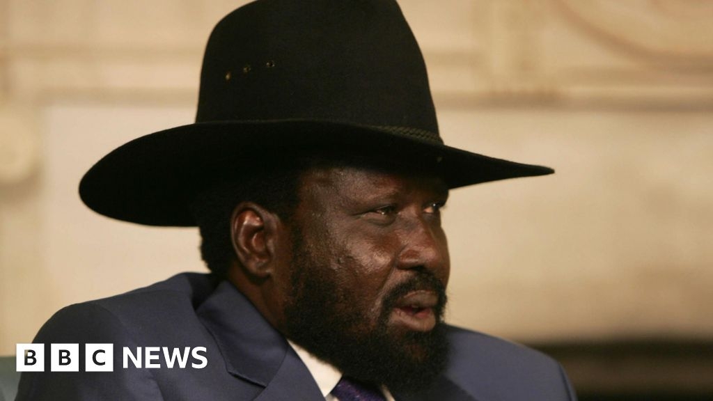 South Sudan tensions: US orders non-emergency staff to leave