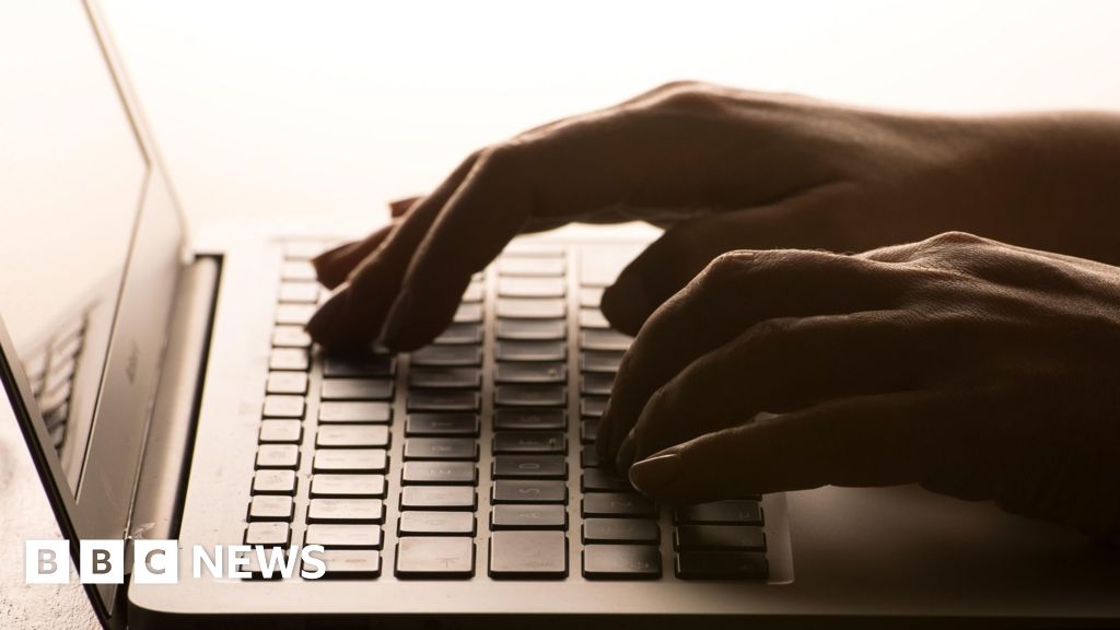 Jobseeker numbers in Guernsey drop by more than 50 in one year