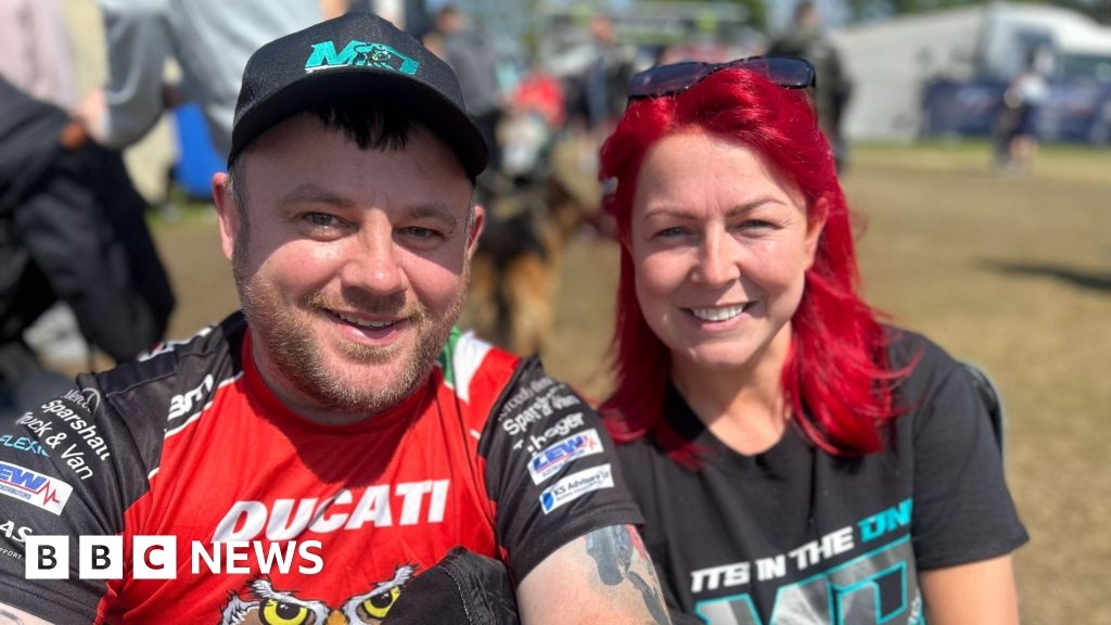 Isle of Man TT: Bike fans share excitement ahead of Senior race