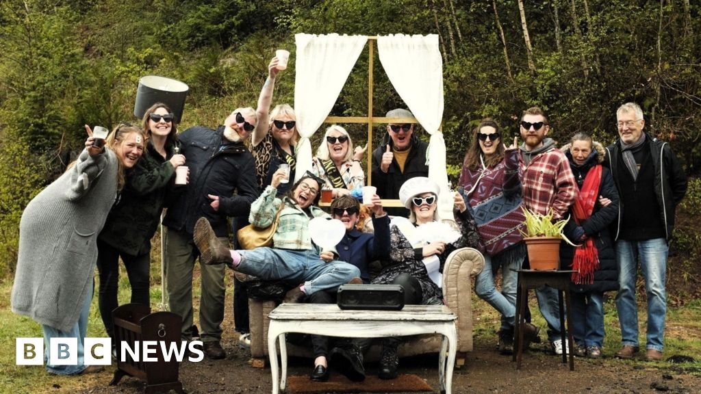 Gloucestershire in Pictures: Pop-up sofa in the Forest of Dean