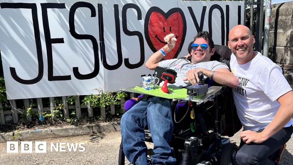 Bristol man with cerebral palsy to swim 5km in latest fundraiser