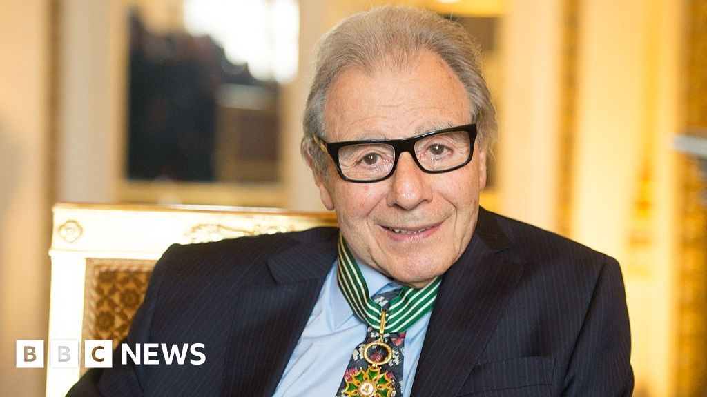 Lalo Schifrin: Mission Impossible theme composer dies aged 93