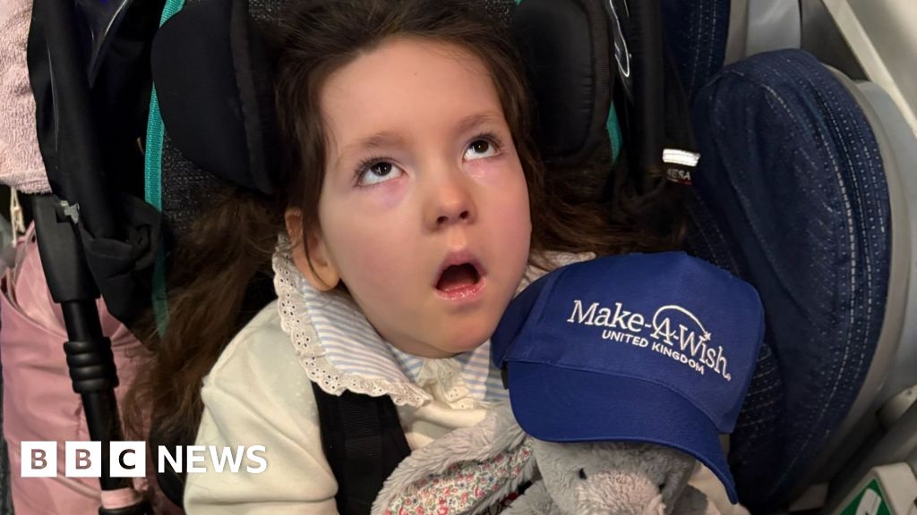 Eurostar: Mother 'gutted' after Make-A-Wish trip cancelled