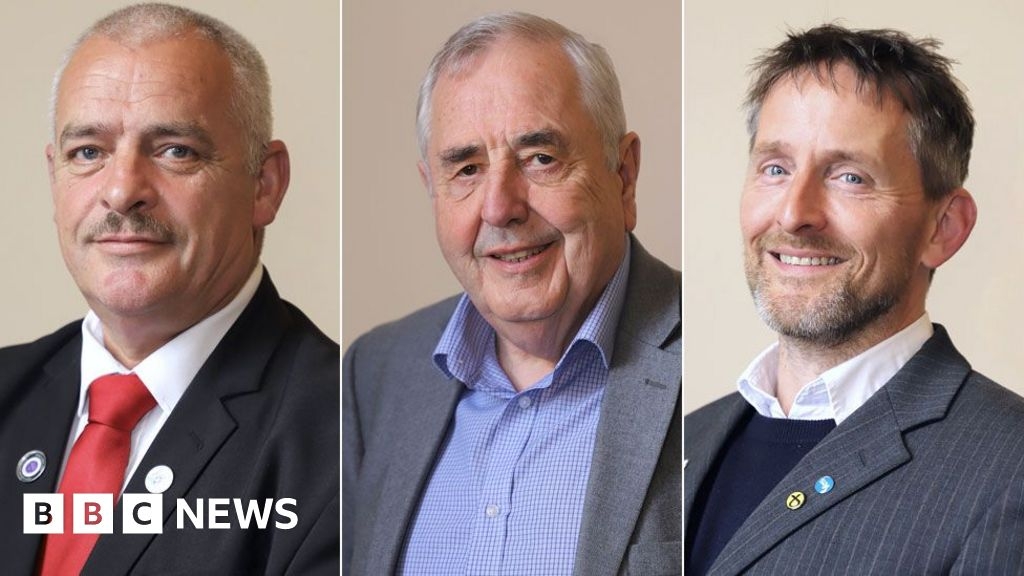 Majority on Dumfries and Galloway Council back special meeting
