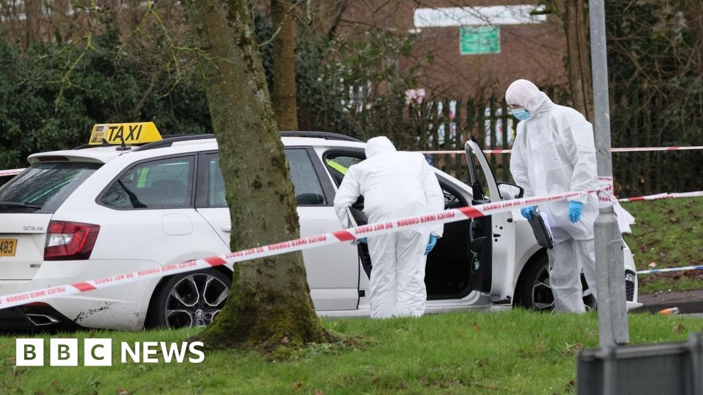 West Belfast: Shooting linked to a republican feud