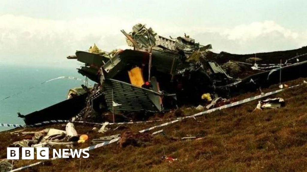Mull of Kintyre crash: Wife's 'anger' at 1994 helicopter tragedy