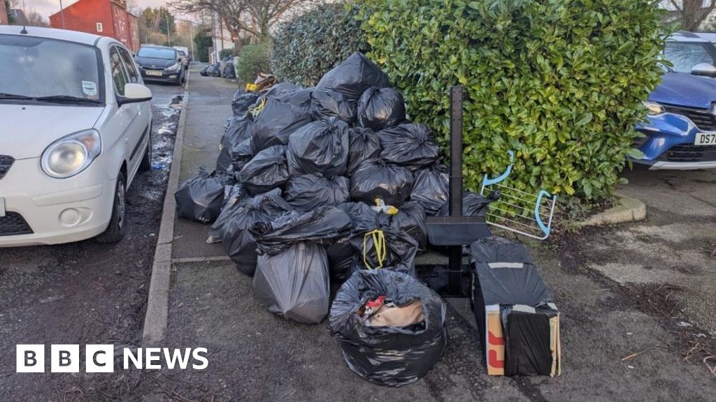 Birmingham bin workers begin indefinite all-out strike