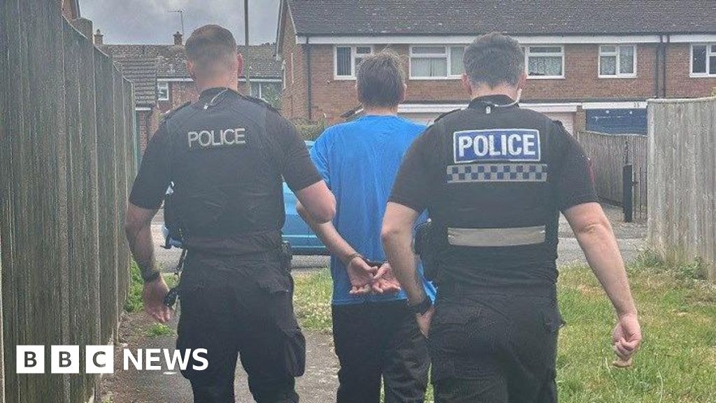 Oxfordshire police make 14 arrests in domestic abuse operation