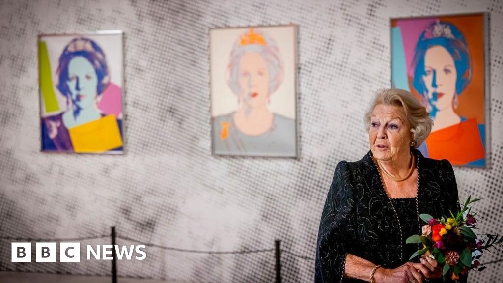 Warhol print of former Dutch Queen Beatrix accidentally thrown away