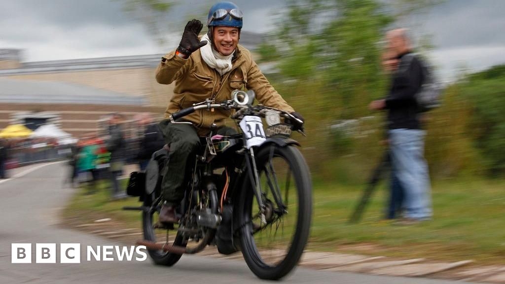 Warwickshire vintage motorcycle event marks 75th anniversary