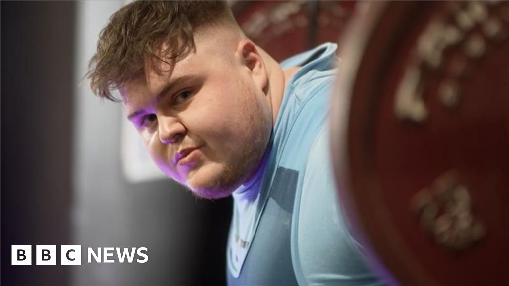 Ipswich man joined gym and now represents England as weightlifter