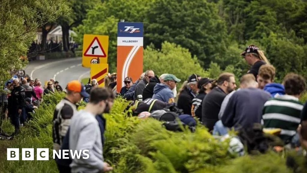 Isle of Man TT: Delay to racing for course condition inspection