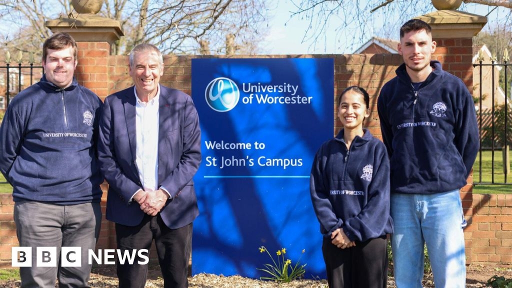 Worcester University vice chancellor on 174-mile fundraising walk