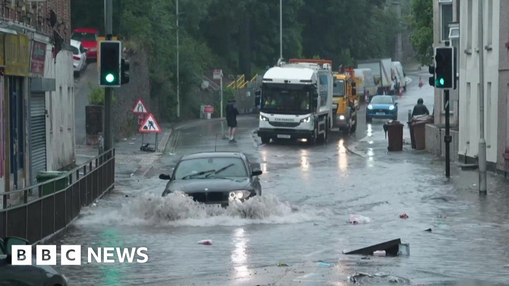 Thunderstorm warning brought forward in Devon and Cornwall