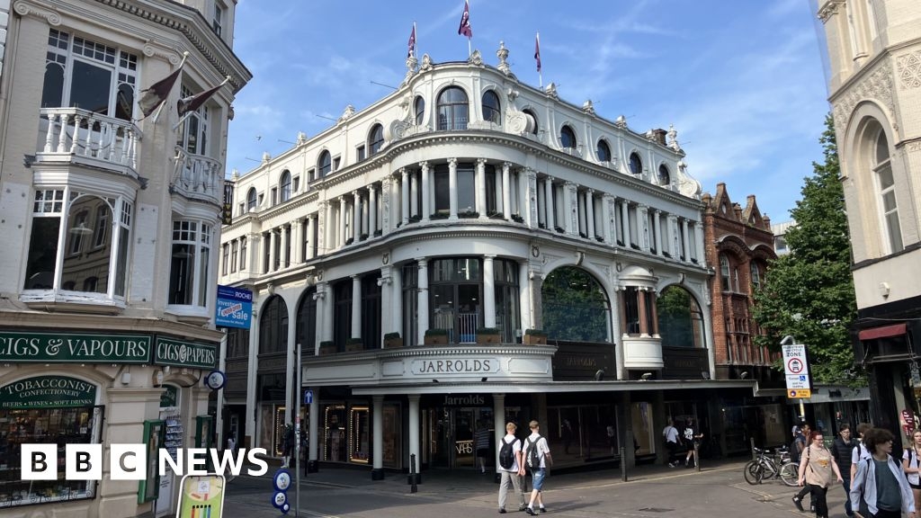Jarrolds store in Norwich city centre to close book department