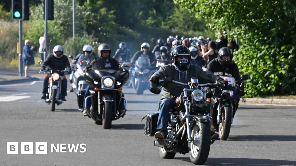 Swindon motorbike convoy escort bullied teen to prom