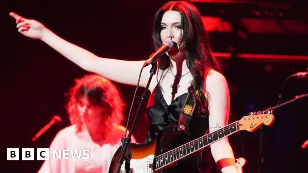 Leeds singer's Royal Albert Hall gig tribute to cancer charity