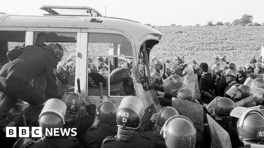 Battle of the Beanfield: Calls for a public inquiry into violence